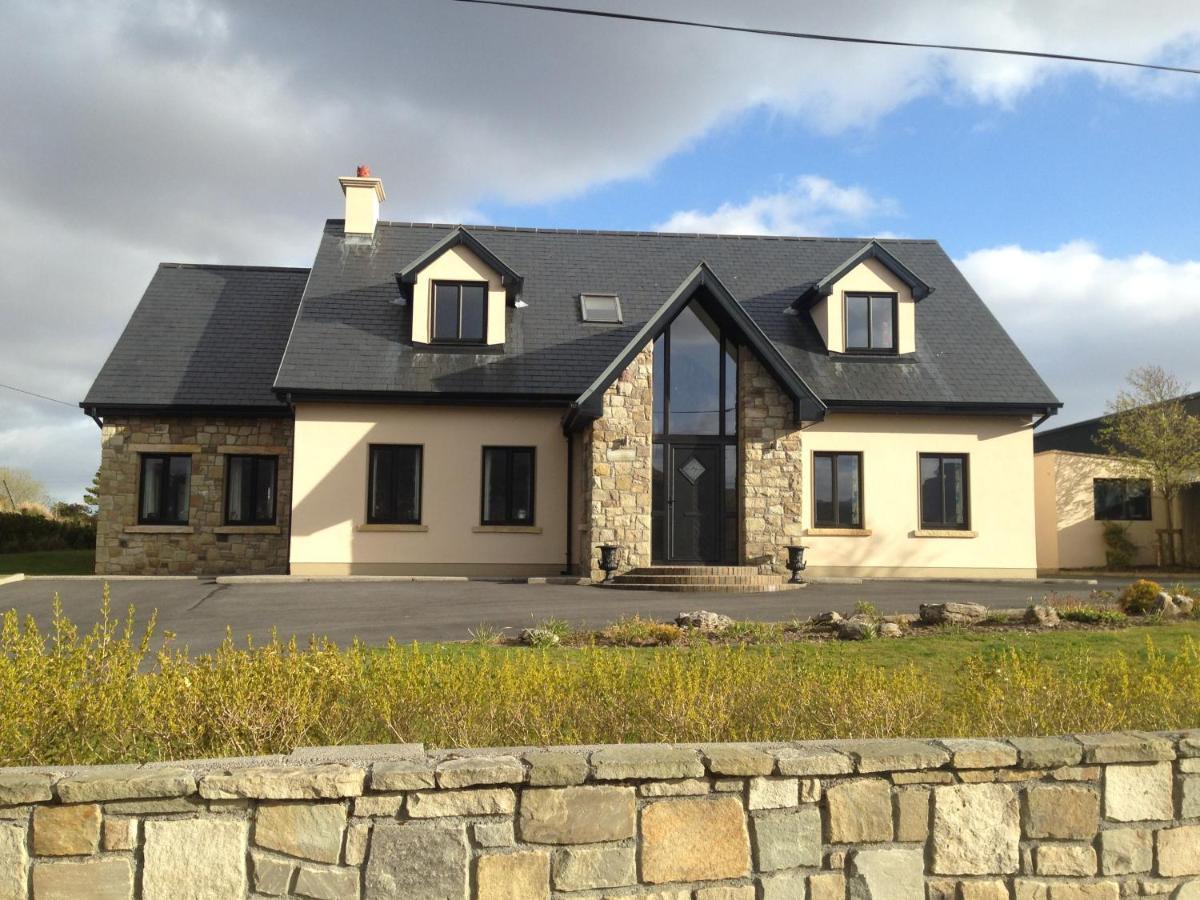 Railway View - Connemara Bed & Breakfast Recess Exterior photo